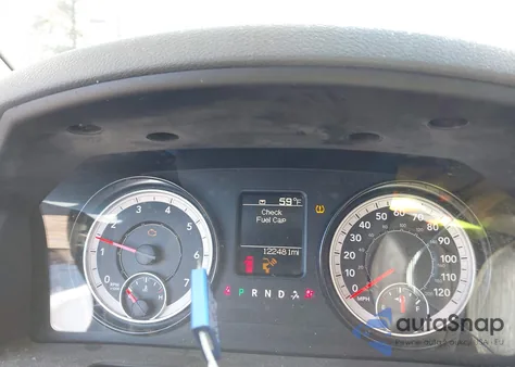 2018 Ram 1500 Tradesman 4X2 6'4 Box z USA, uszkodzony, nr VIN 1C6RR6FG5JS195482